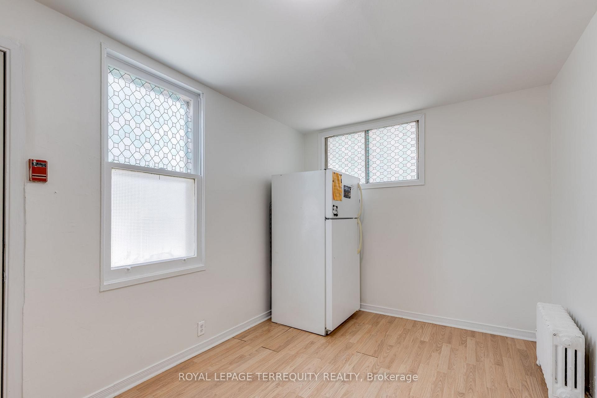 102-124 Baldwin Street, Toronto, ON - Indoor Photo Showing Other Room