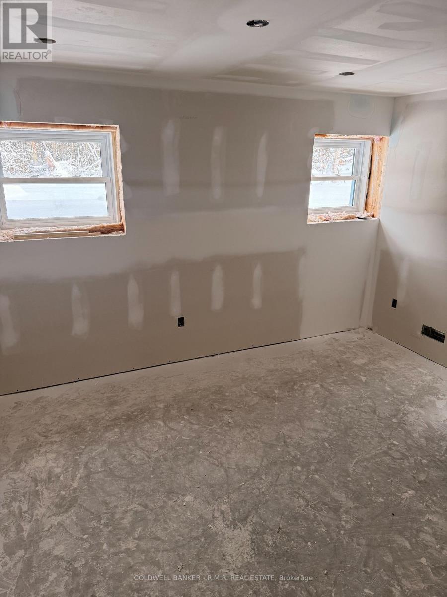 23 Blythe Shore Road, Kawartha Lakes (Fenelon), ON - Indoor Photo Showing Other Room