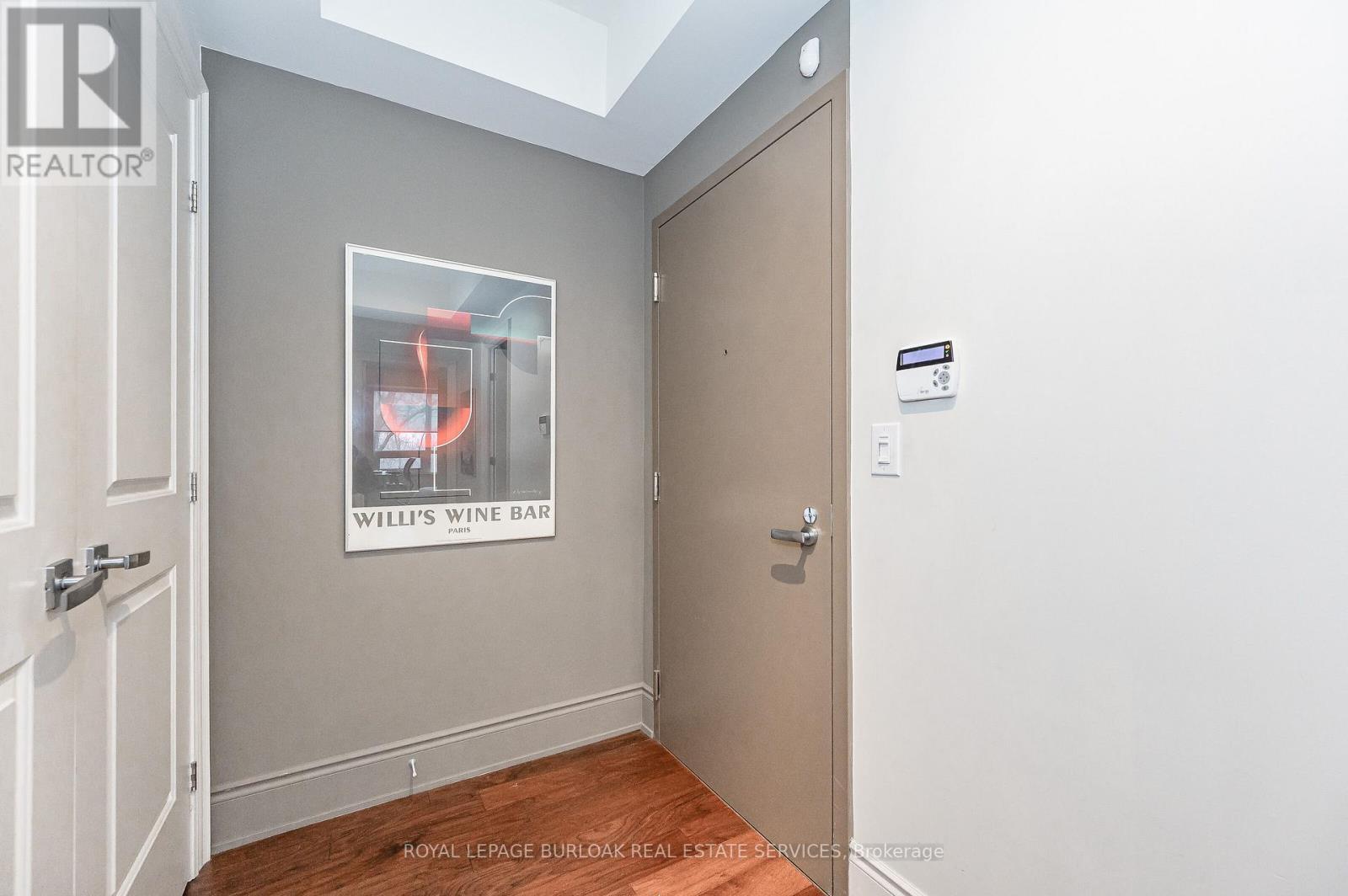 503 - 3500 Lakeshore Road W, Oakville, ON - Indoor Photo Showing Other Room