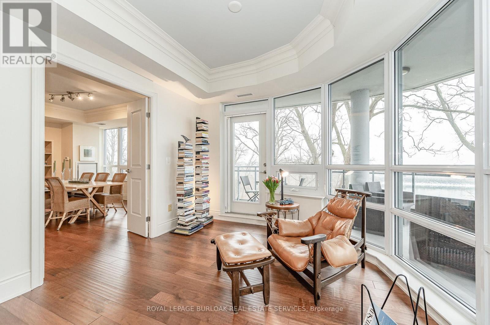 503 - 3500 Lakeshore Road W, Oakville, ON - Indoor