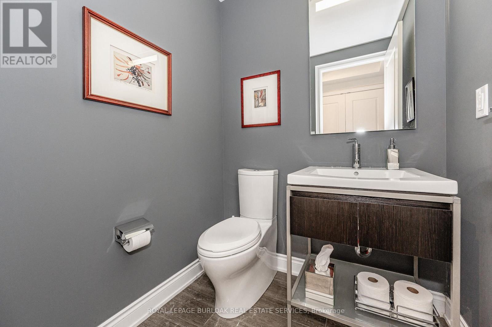 503 - 3500 Lakeshore Road W, Oakville, ON - Indoor Photo Showing Bathroom