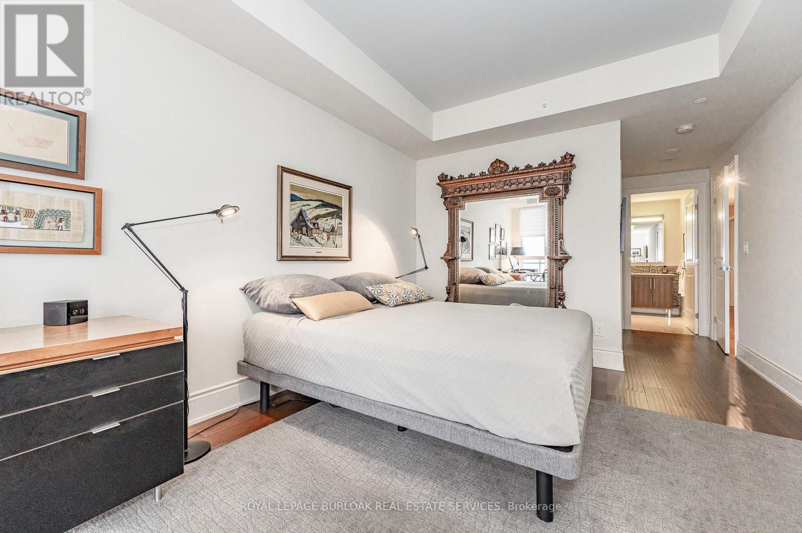 503 - 3500 Lakeshore Road W, Oakville, ON - Indoor Photo Showing Bedroom