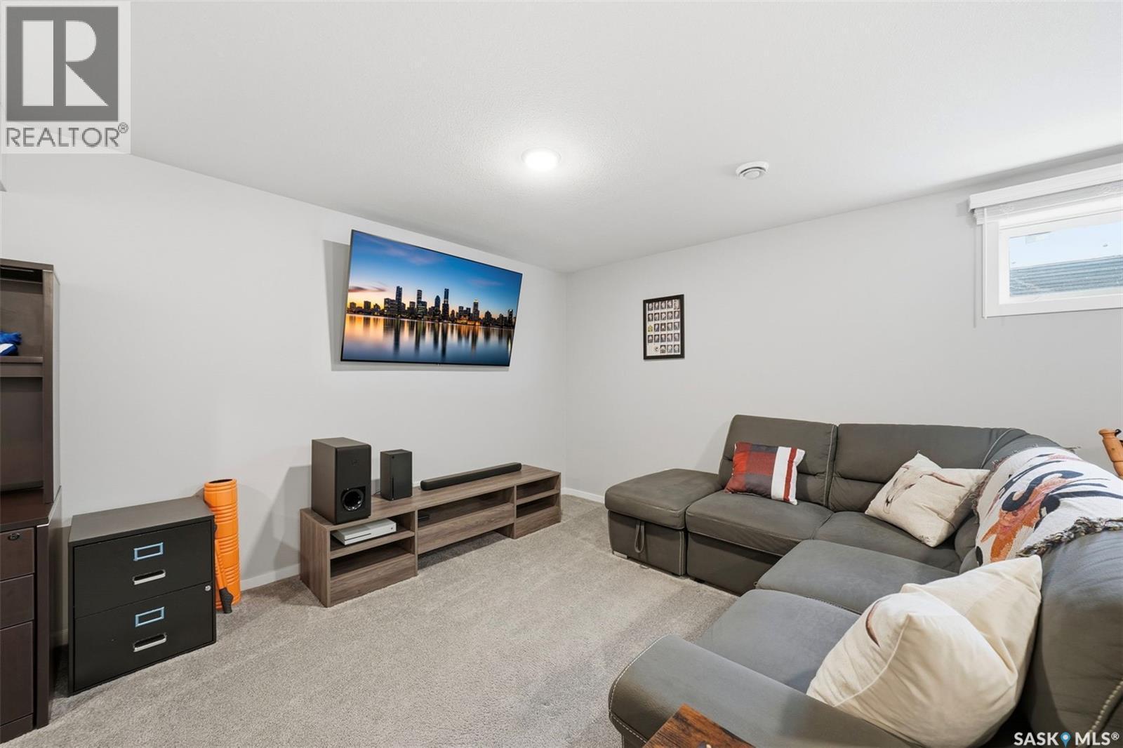 4018 Brighton Circle, Saskatoon, SK - Indoor