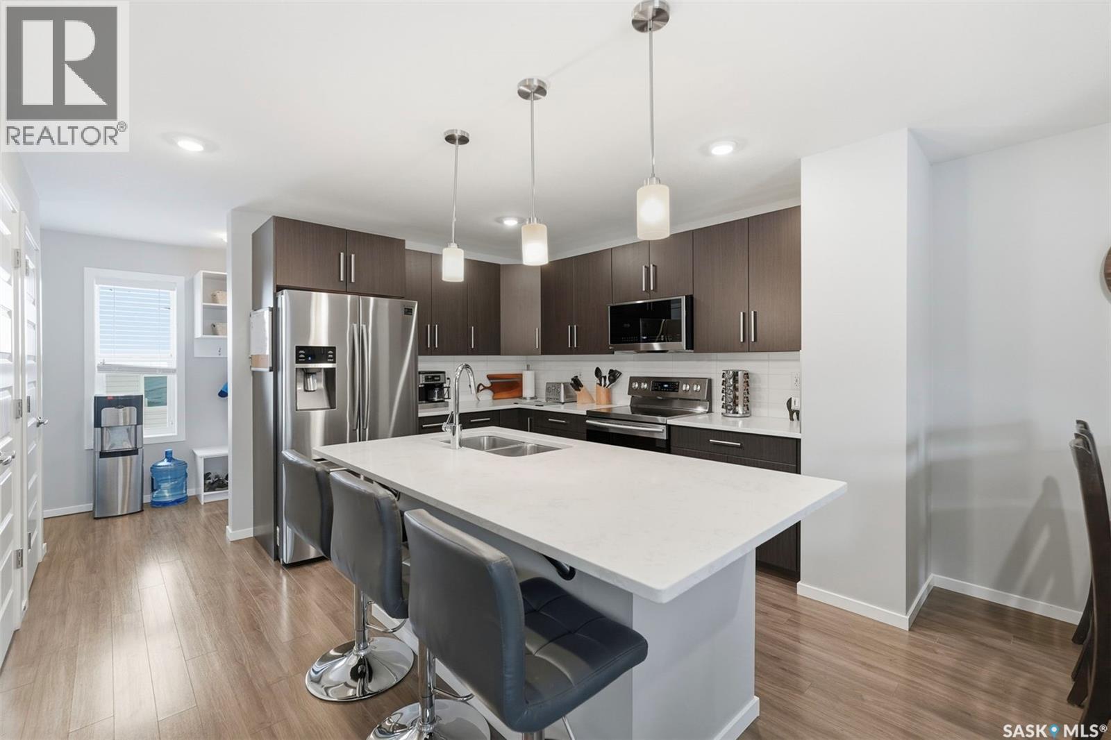 4018 Brighton Circle, Saskatoon, SK - Indoor Photo Showing Kitchen With Double Sink With Upgraded Kitchen