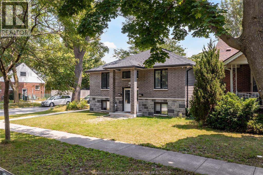 3605 King Street Unit# Lower, Windsor, ON - Outdoor