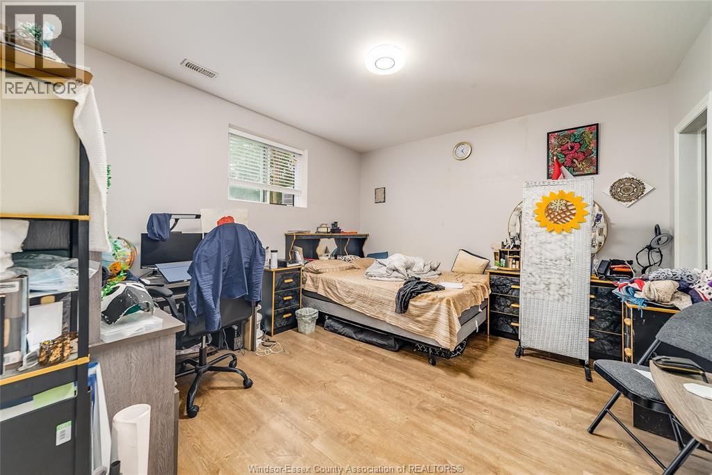 3605 King Street Unit# Lower, Windsor, ON - Indoor Photo Showing Bedroom