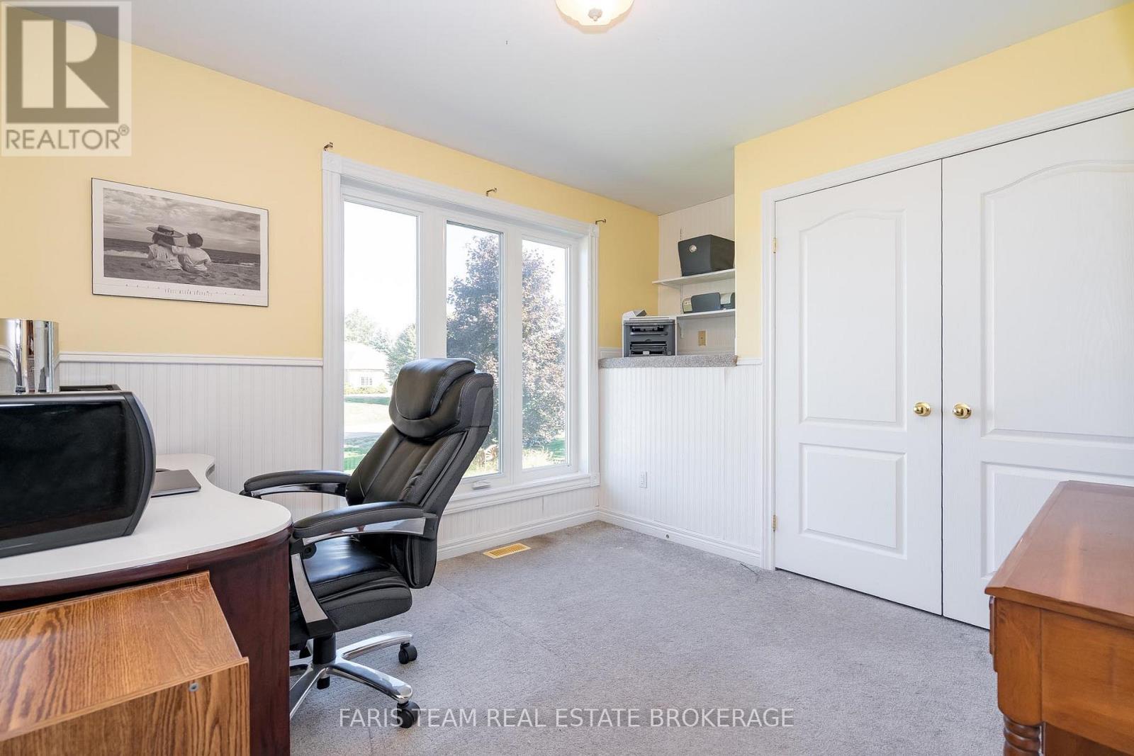 24 Parr Boulevard, Springwater, ON - Indoor Photo Showing Office
