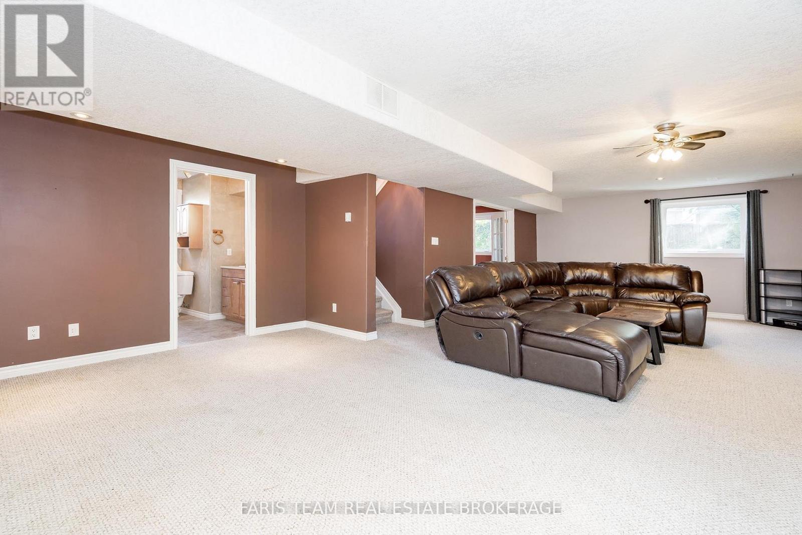 24 Parr Boulevard, Springwater, ON - Indoor
