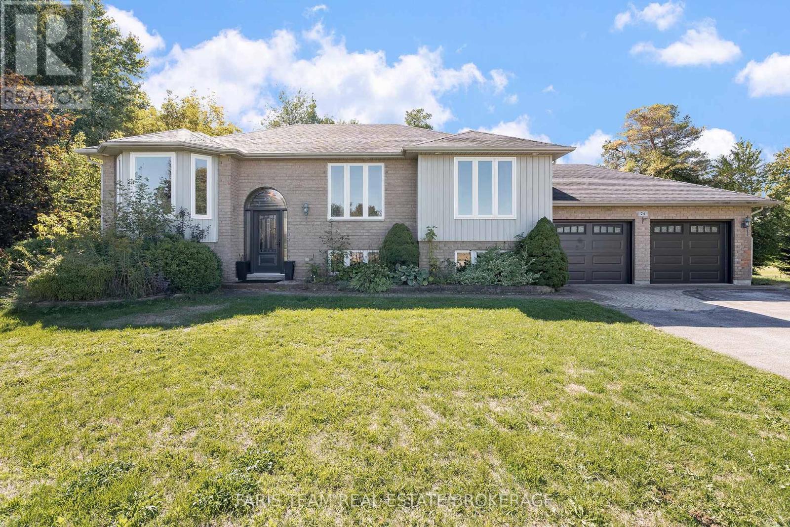 24 Parr Boulevard, Springwater, ON - Outdoor With Facade