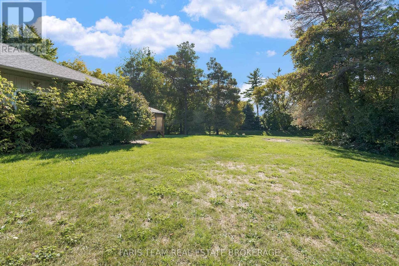 24 Parr Boulevard, Springwater, ON - Outdoor