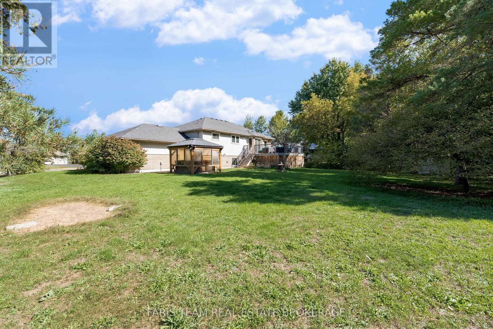24 Parr Boulevard, Springwater, ON - Outdoor