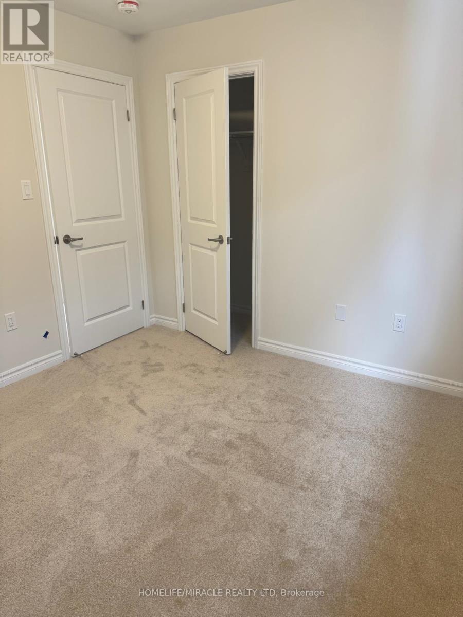 165 Beechwood Forest Lane, Gravenhurst, ON - Indoor Photo Showing Other Room