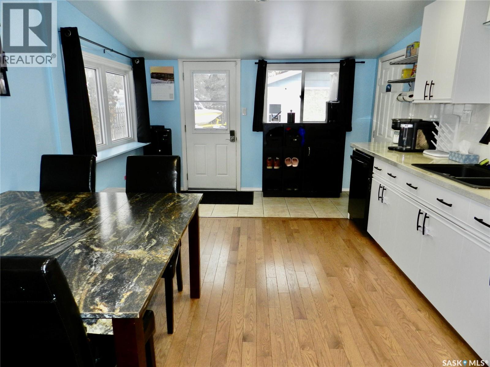 936 Vaughan Street, Moose Jaw, SK - Indoor