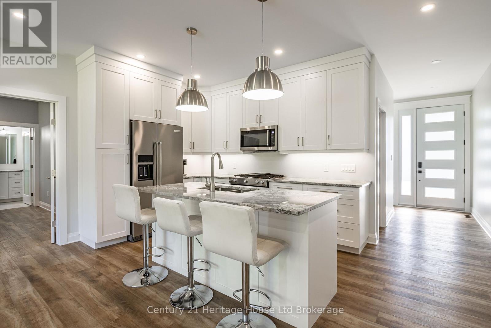 11651 Plank Road, Bayham (Eden), ON - Indoor Photo Showing Kitchen With Stainless Steel Kitchen With Upgraded Kitchen