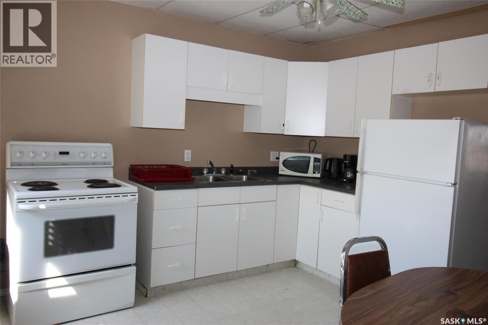 90 3Rd Avenue W, Shaunavon, SK