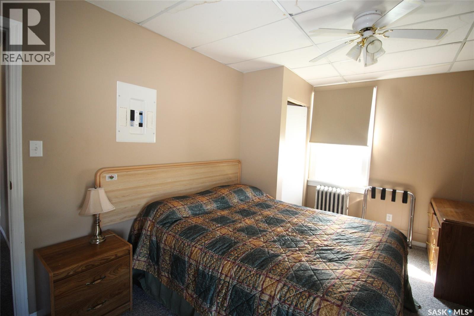 90 3Rd Avenue W, Shaunavon, SK