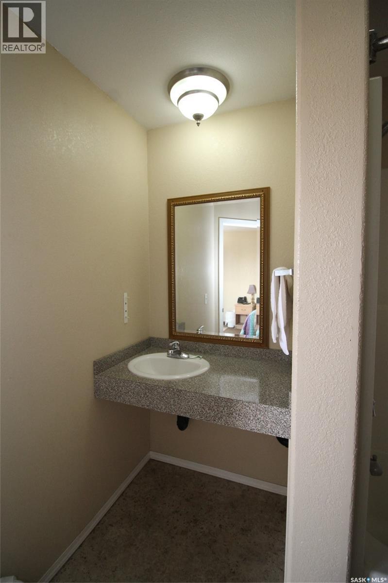 90 3Rd Avenue W, Shaunavon, SK