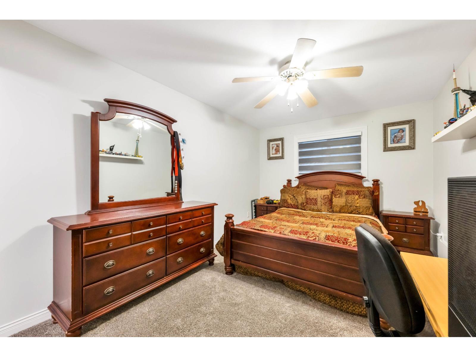 8733 162A Street, Surrey, BC - Indoor Photo Showing Bedroom