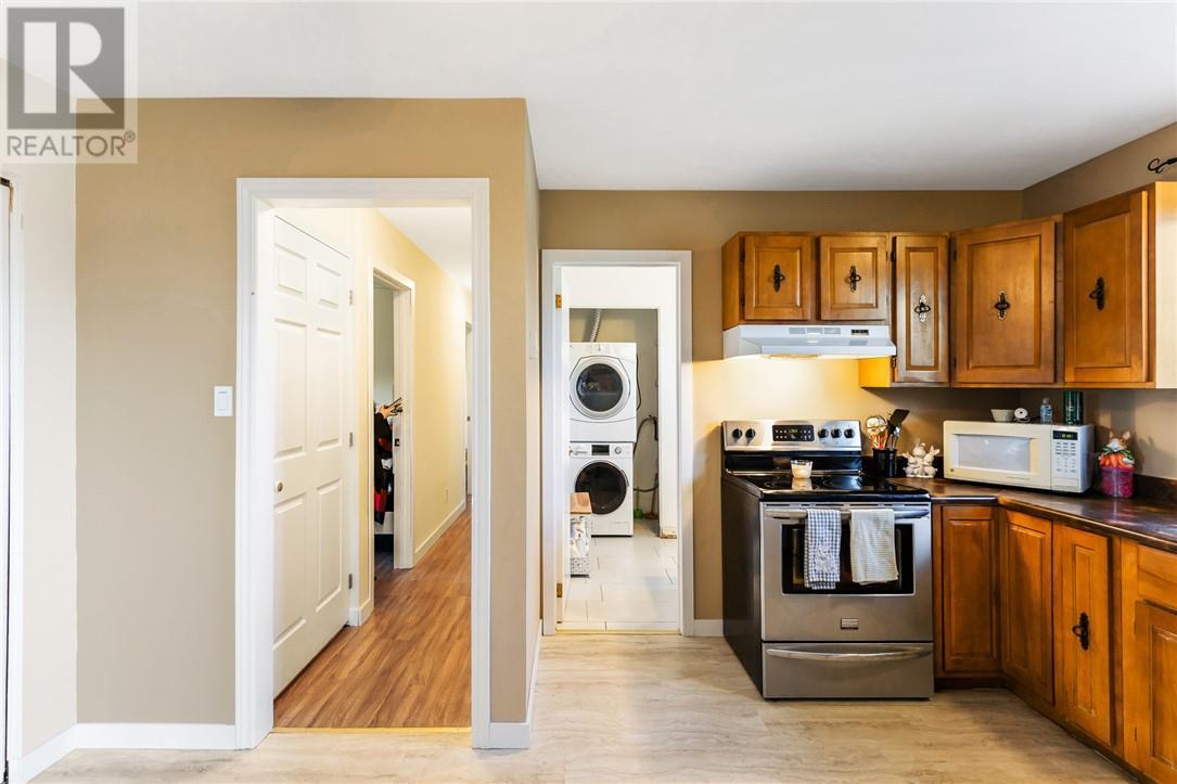 3144 Herve Avenue, Val Caron, ON - Indoor Photo Showing Kitchen