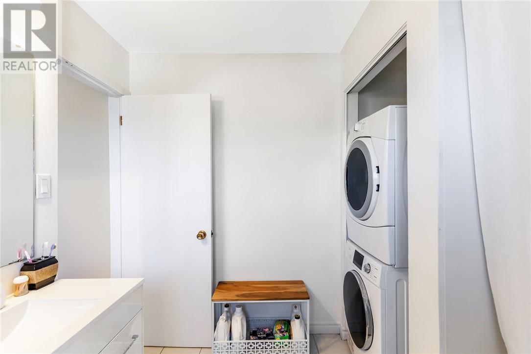 3144 Herve Avenue, Val Caron, ON - Indoor Photo Showing Laundry Room