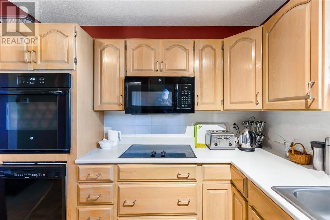 3144 Herve Avenue, Val Caron, ON - Indoor Photo Showing Kitchen