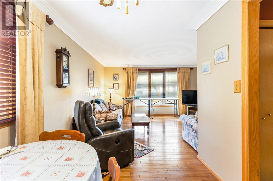 3144 Herve Avenue, Val Caron, ON - Indoor Photo Showing Dining Room