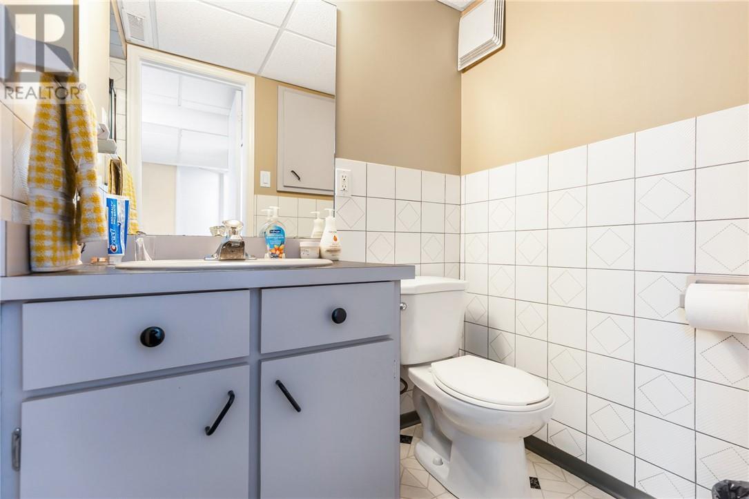 3144 Herve Avenue, Val Caron, ON - Indoor Photo Showing Bathroom