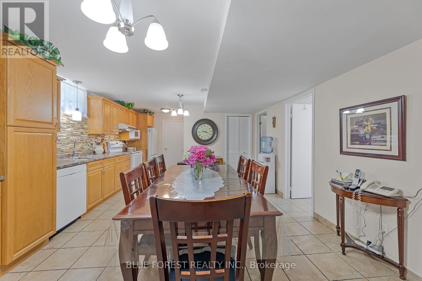 930 Railton Avenue, London East (East I), ON - Indoor Photo Showing Dining Room