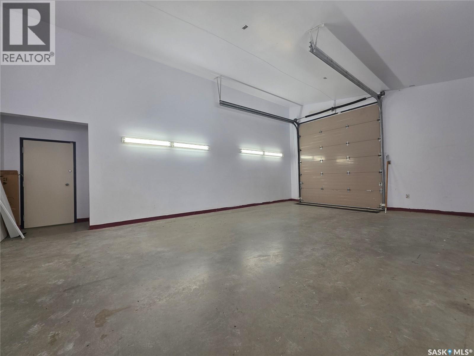 15 Dufferin Street W, Swift Current, SK