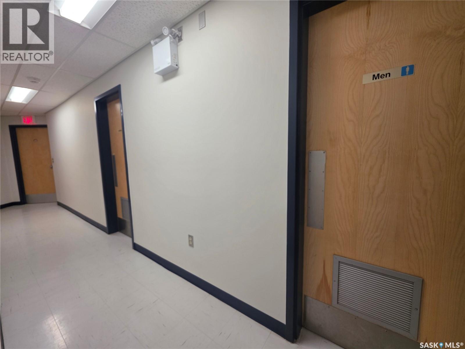 15 Dufferin Street W, Swift Current, SK