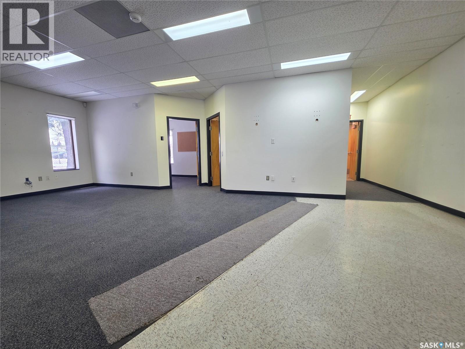 15 Dufferin Street W, Swift Current, SK