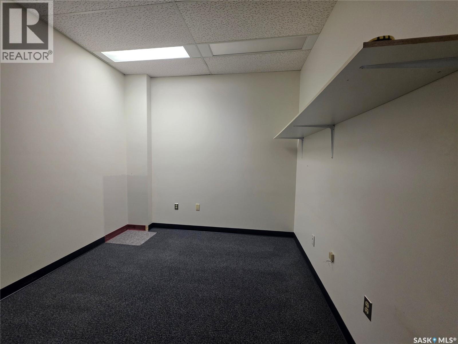 15 Dufferin Street W, Swift Current, SK