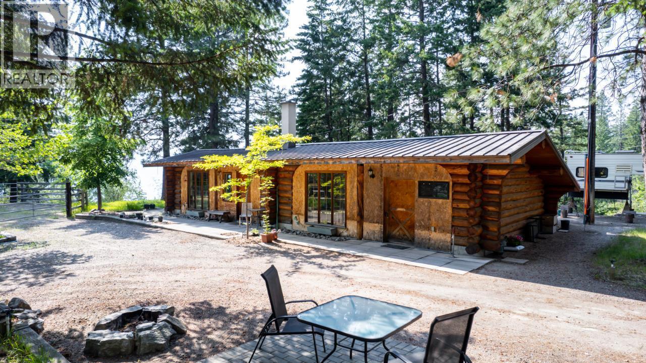 7015 Glenfir Road, Naramata, BC