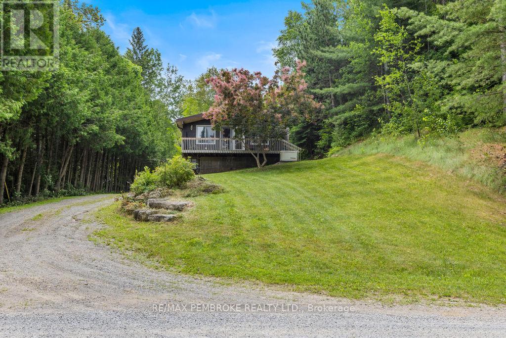 194 Klondike Road, Bonnechere Valley, ON - Outdoor With Deck Patio Veranda