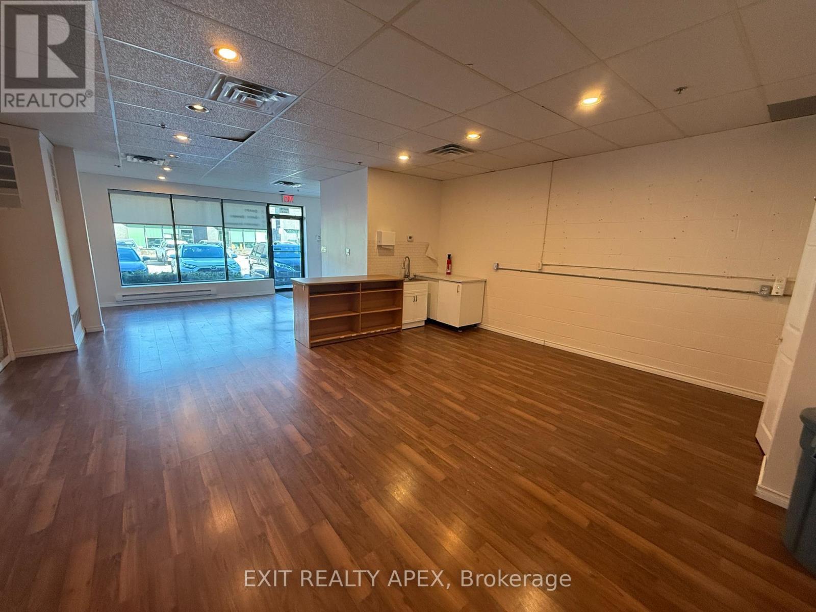 A12 - 481 North Services Road W, Oakville, ON