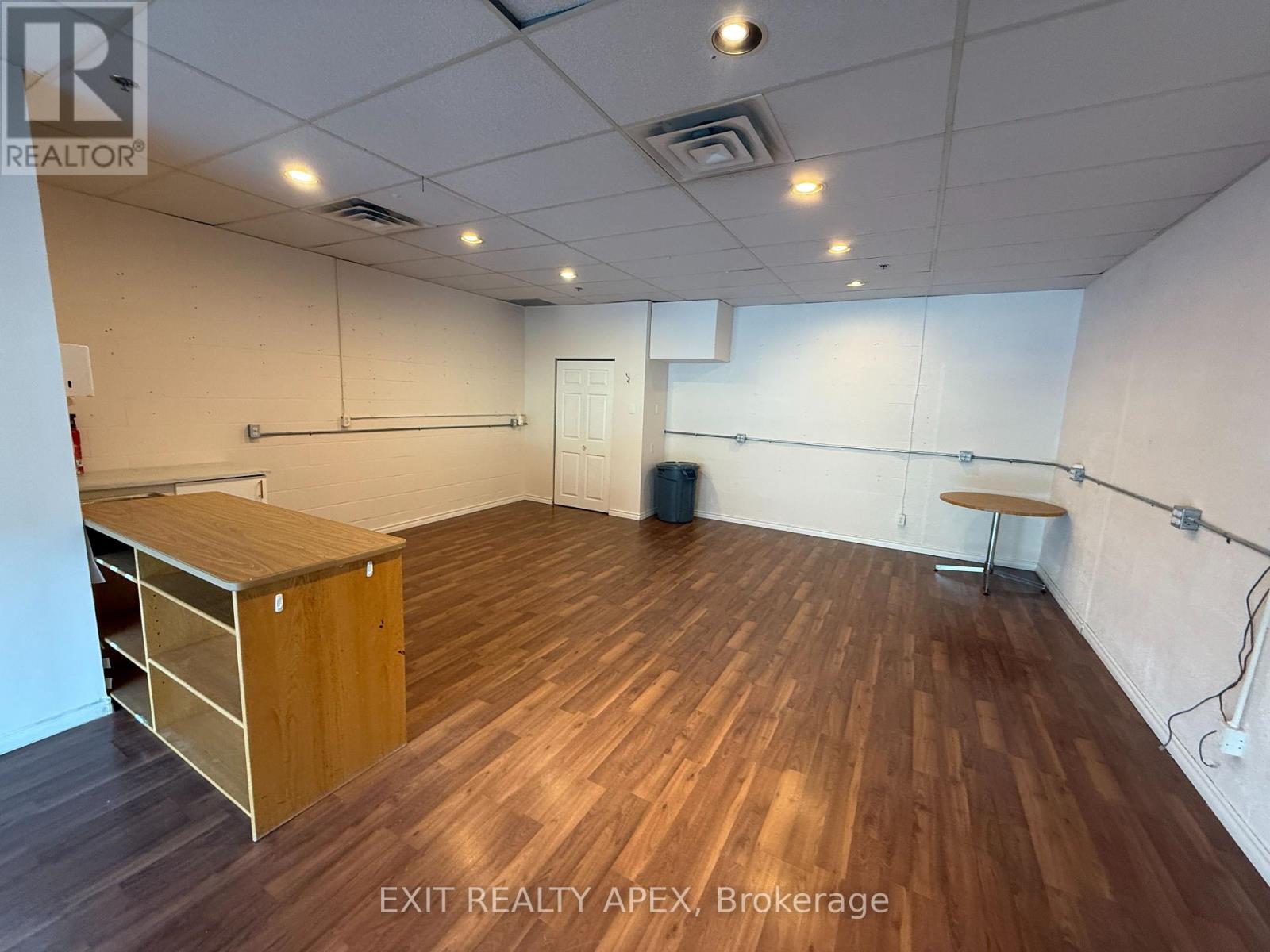 A12 - 481 North Services Road W, Oakville, ON