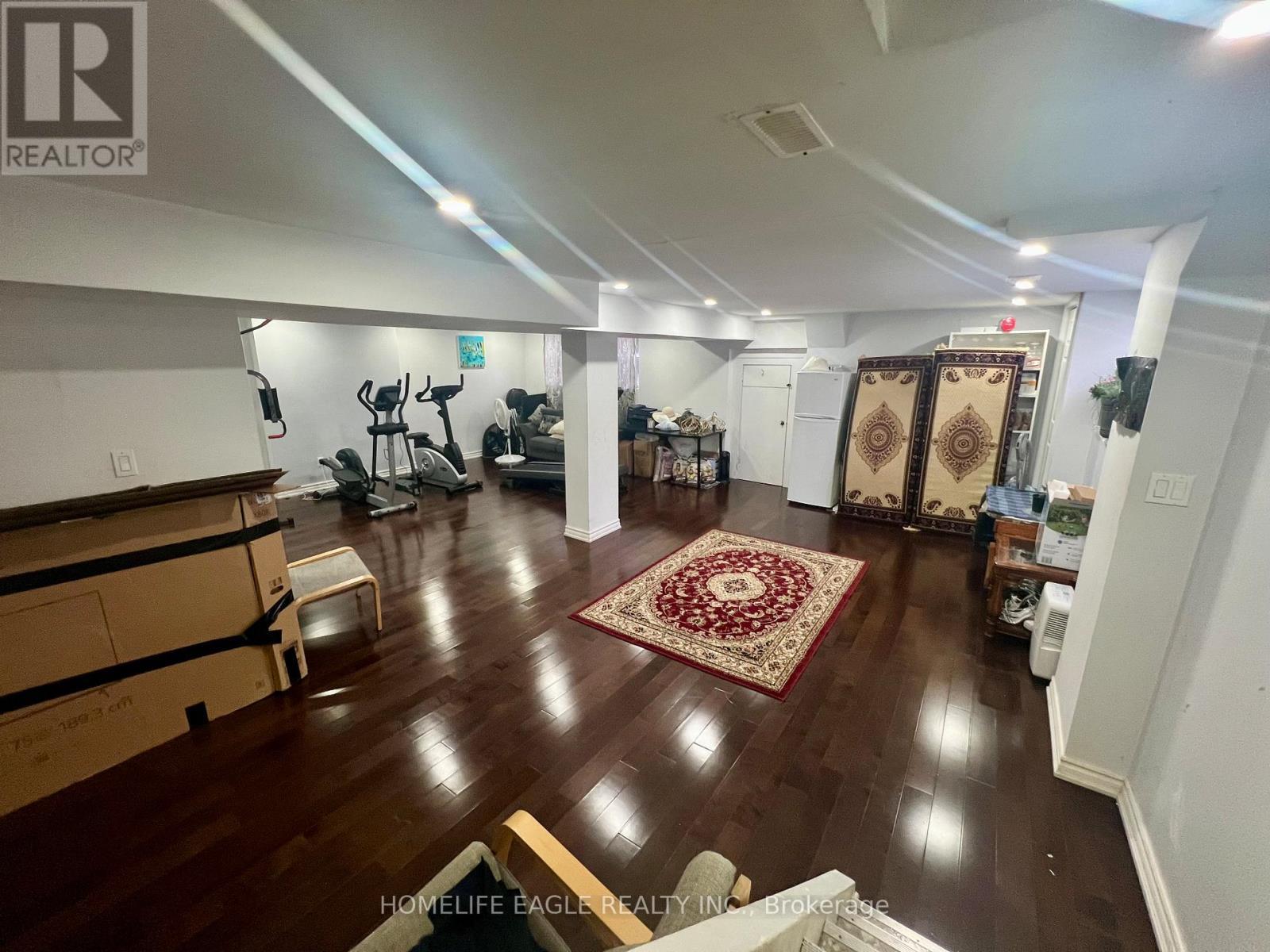 1024 Ogden Avenue, Mississauga, ON - Indoor Photo Showing Other Room