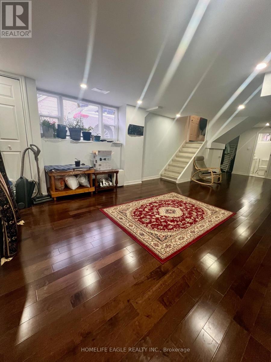 1024 Ogden Avenue, Mississauga, ON - Indoor