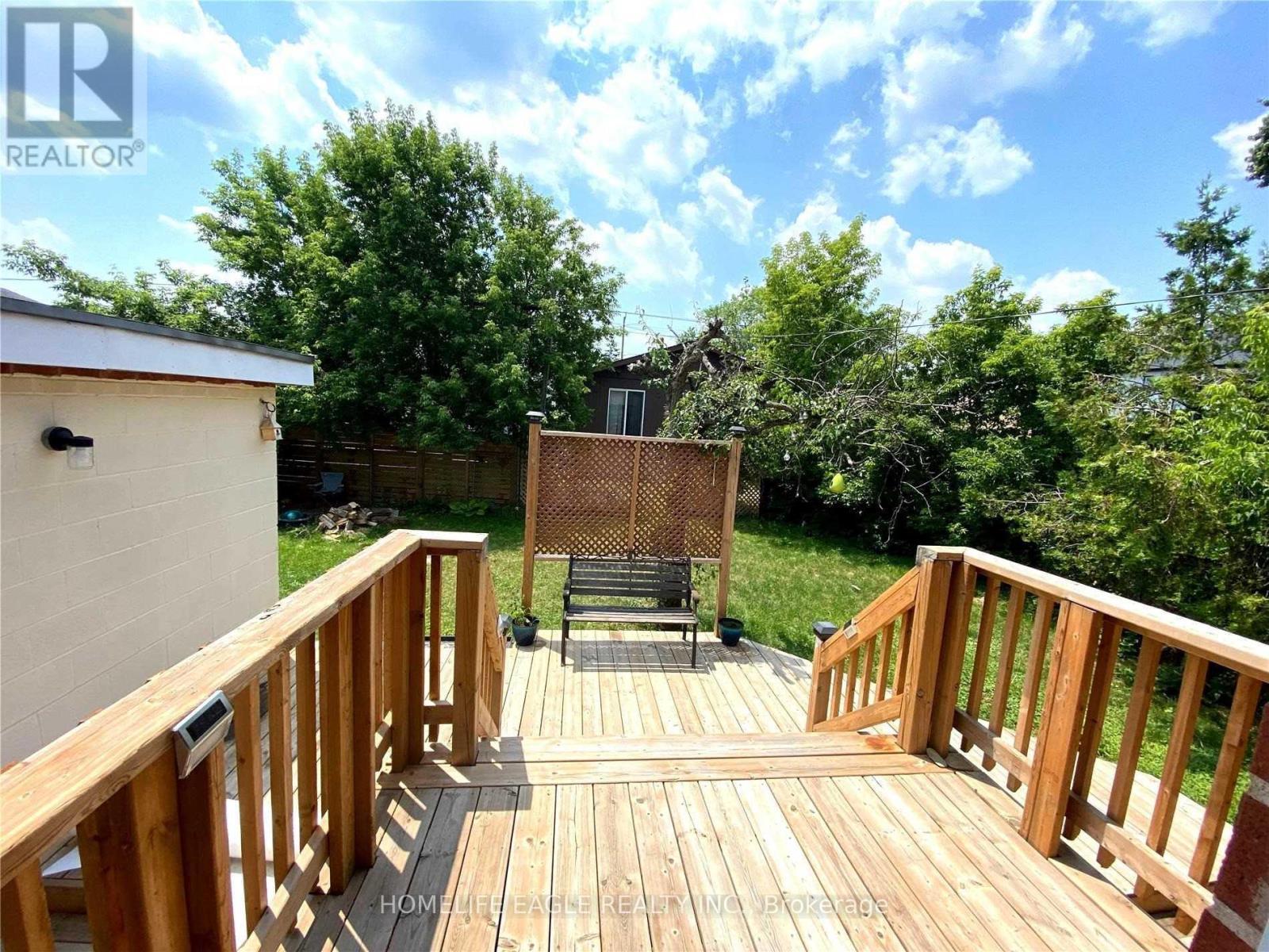 1024 Ogden Avenue, Mississauga, ON - Outdoor With Deck Patio Veranda
