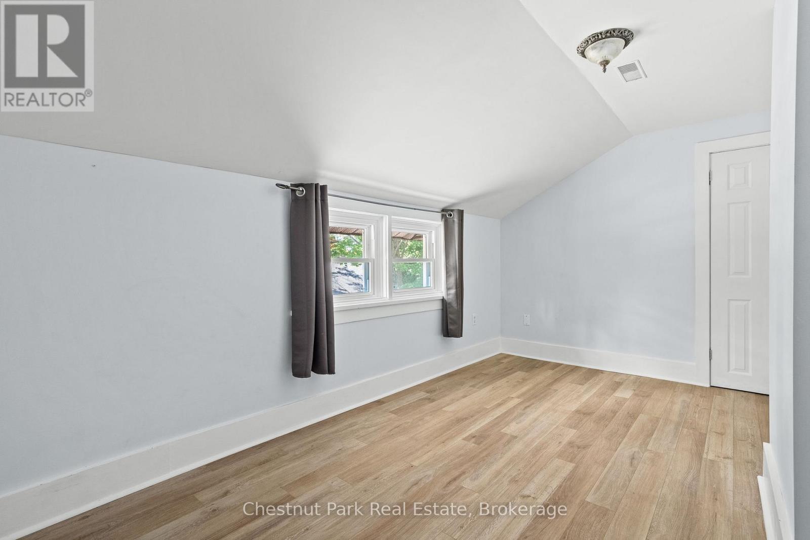 Bedroom - 615 Bay Street, Gravenhurst (Muskoka (S)), ON - Indoor Photo Showing Other Room