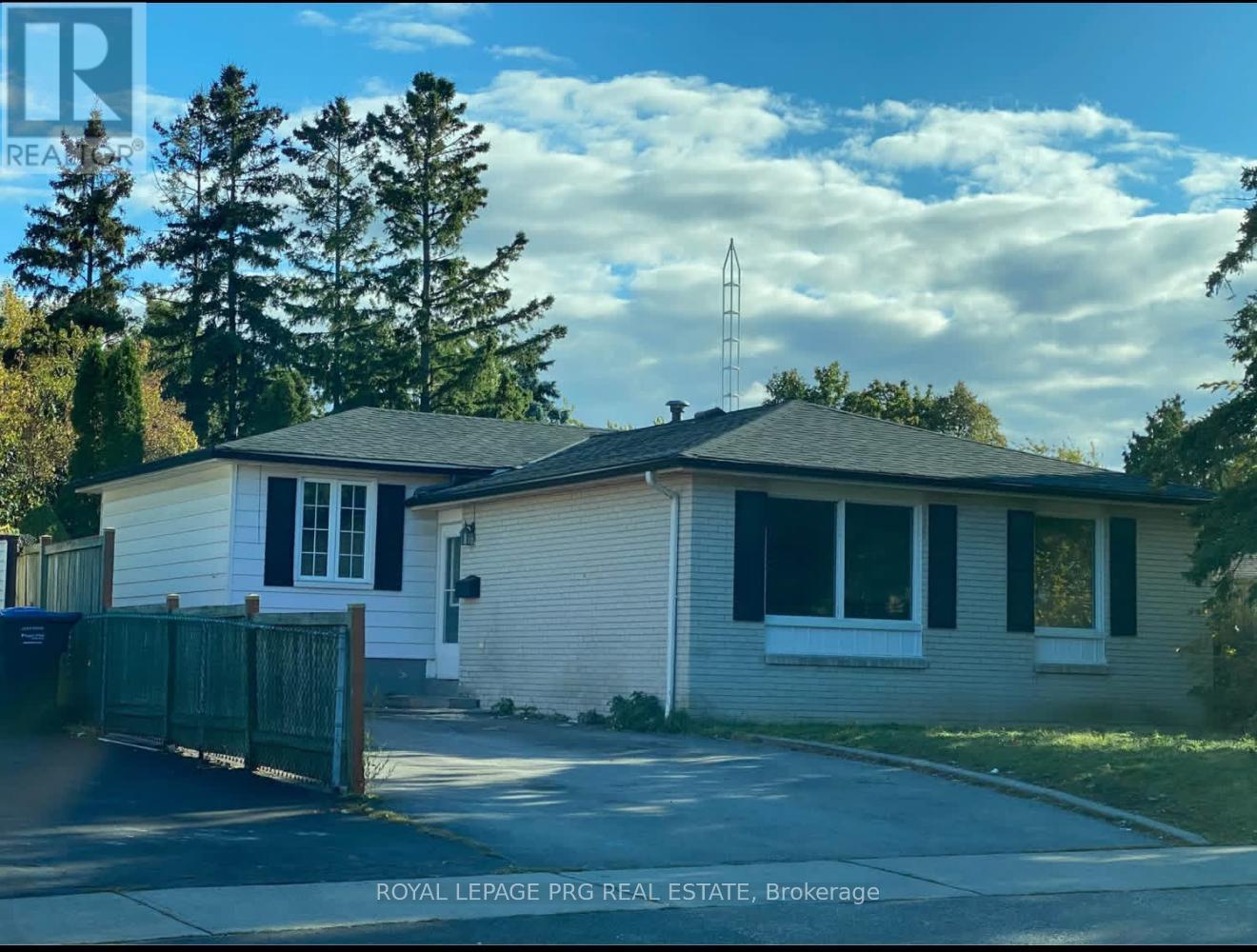 4 Duke Road, Brampton, ON - Outdoor