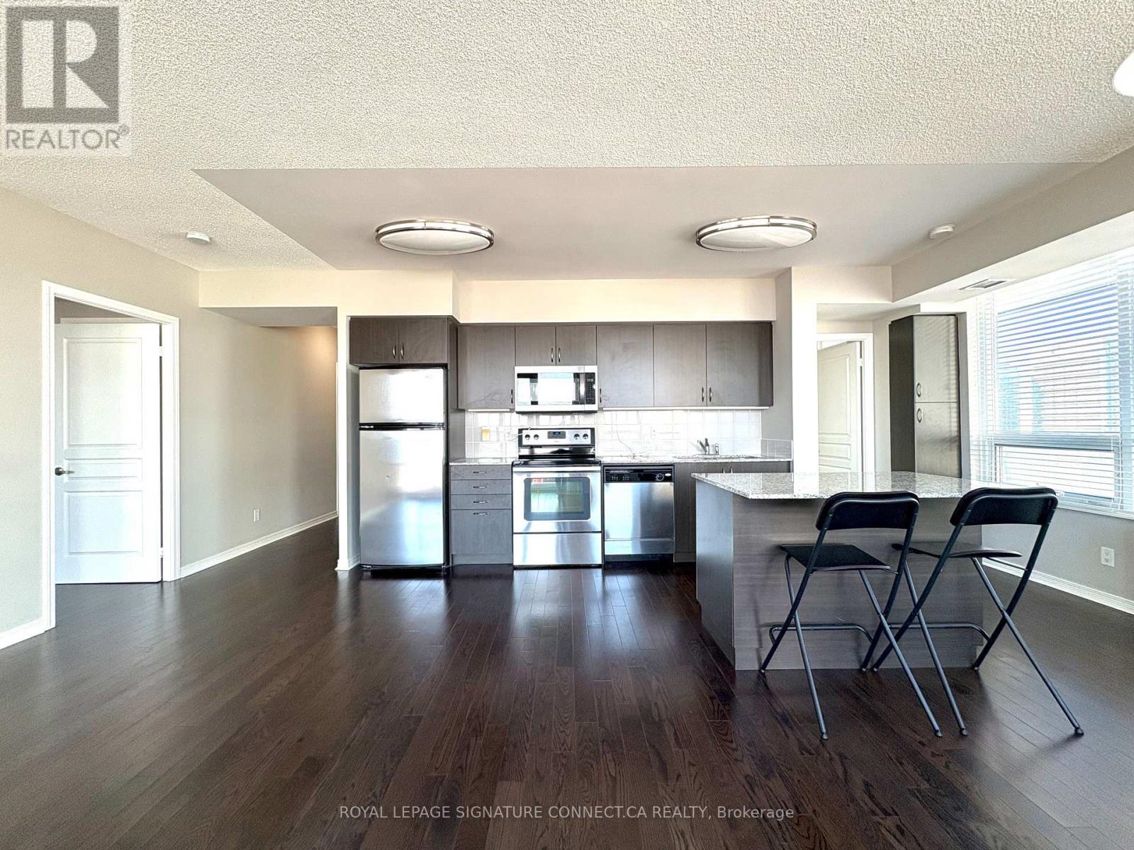 1706 - 2230 Lake Shore Boulevard W, Toronto, ON - Indoor Photo Showing Kitchen With Stainless Steel Kitchen