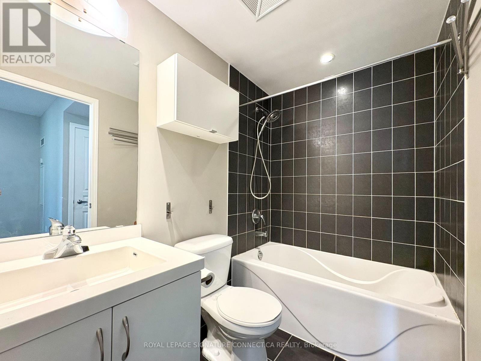 Bathroom 2 - 1706 - 2230 Lake Shore Boulevard W, Toronto, ON - Indoor Photo Showing Bathroom