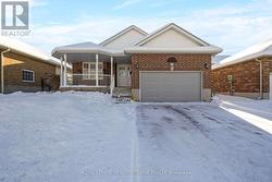 48 DICKINSON COURT Centre Wellington, ON N0B 1S0