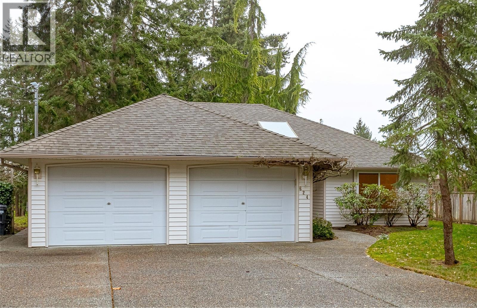 624 Wembley Rd, Parksville, BC - Outdoor