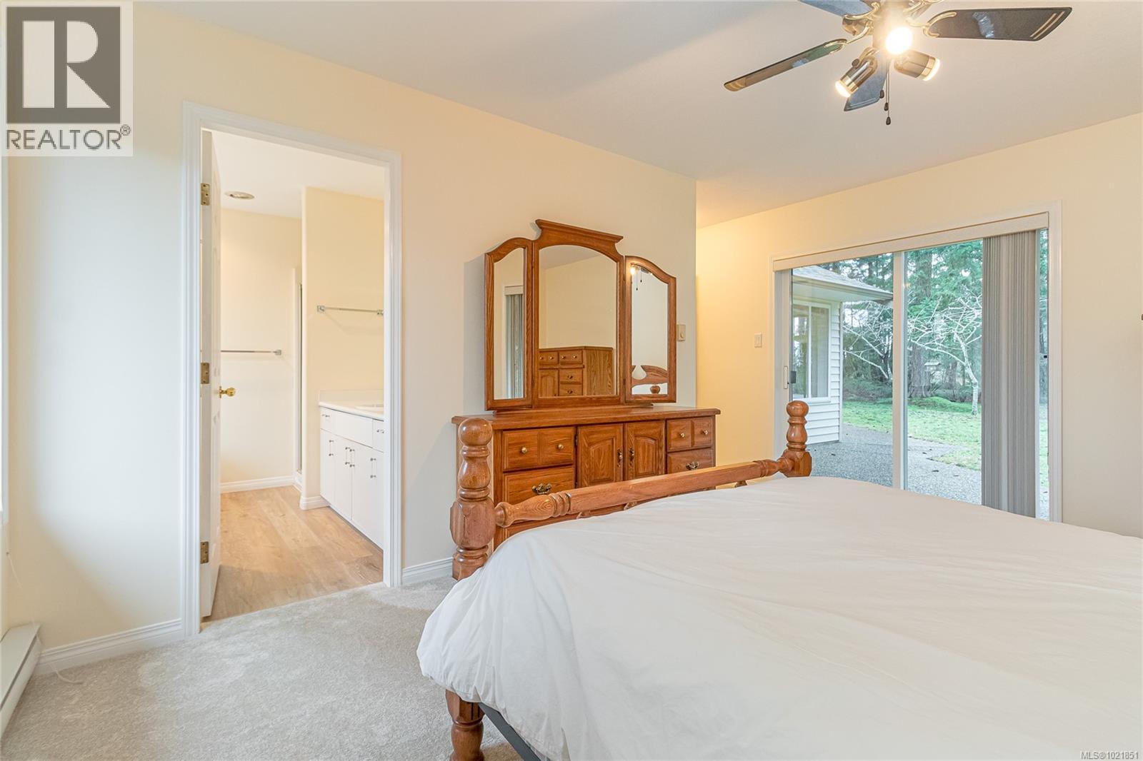 624 Wembley Rd, Parksville, BC - Indoor Photo Showing Bedroom
