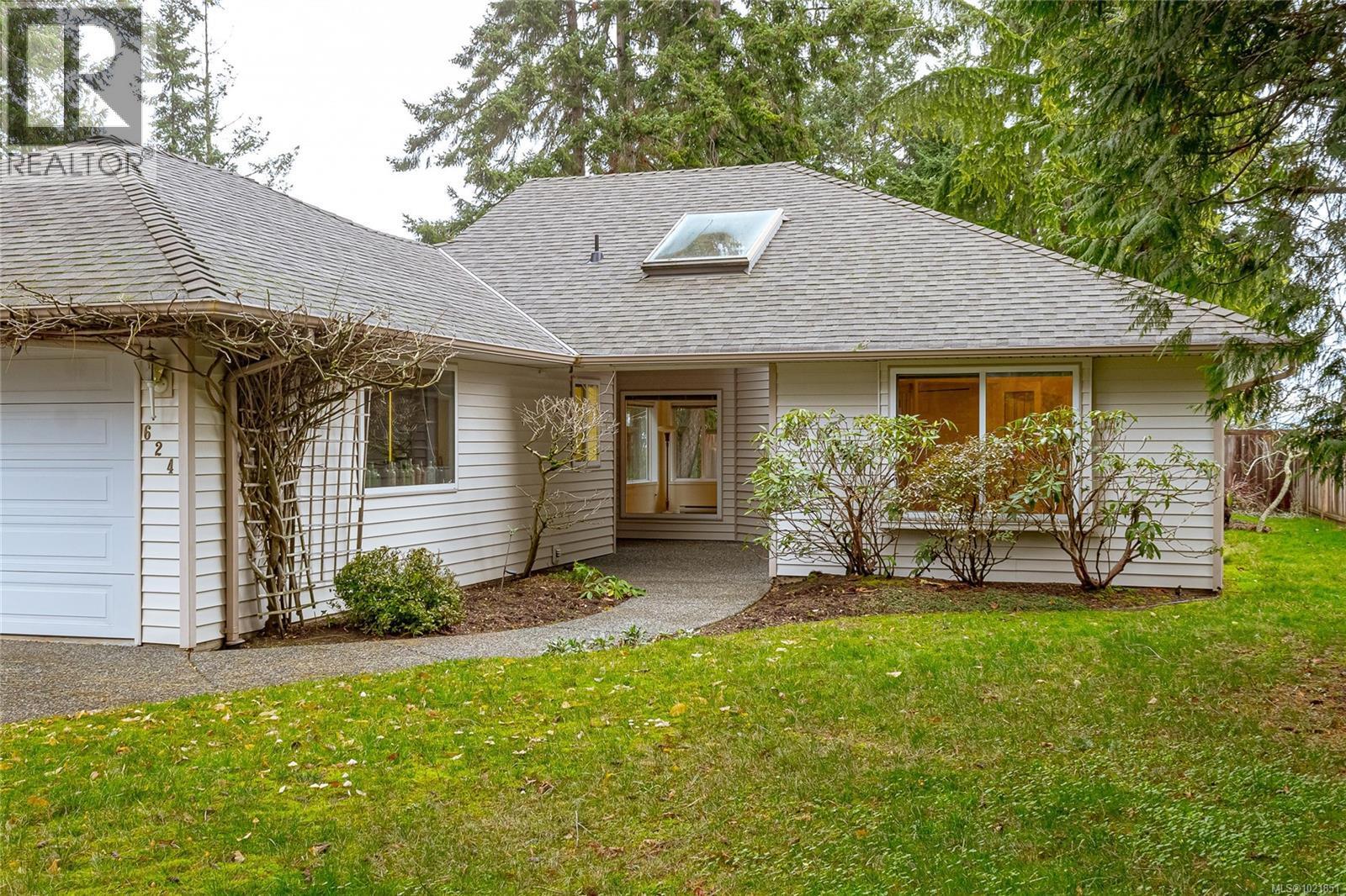624 Wembley Rd, Parksville, BC - Outdoor