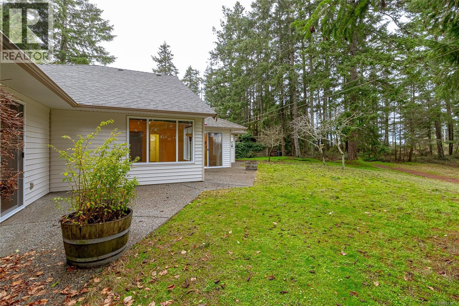 624 Wembley Rd, Parksville, BC - Outdoor