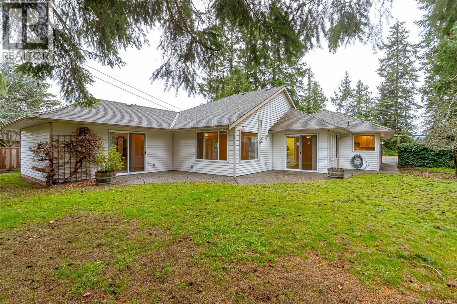 624 Wembley Rd, Parksville, BC - Outdoor