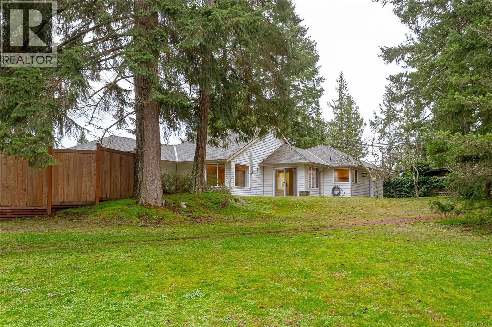 624 Wembley Rd, Parksville, BC - Outdoor